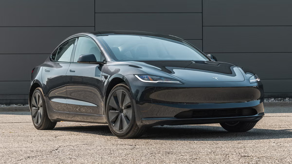 Tesla Model 3 2024
